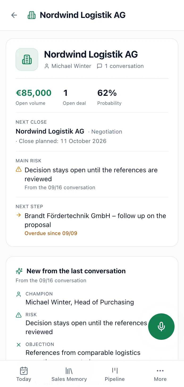 fieldbrain on the phone: the customer record with the current customer knowledge and what is new from the last conversation